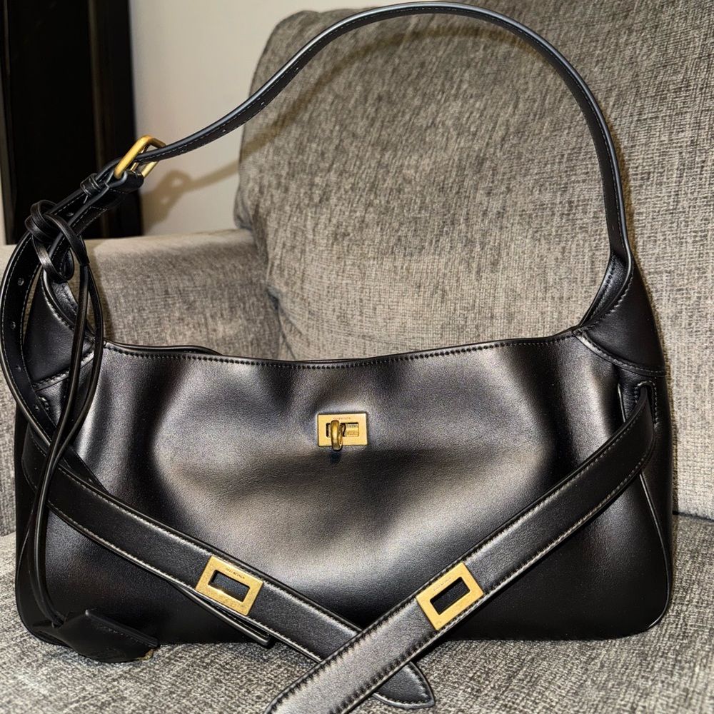 New Balenciaga Bel Air shoulder bag